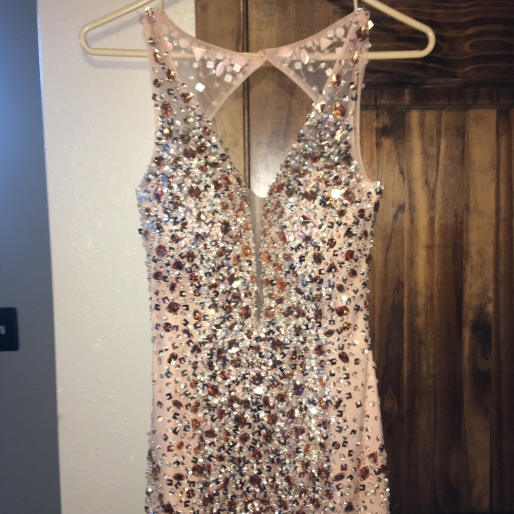 Prom dress! - Picture 2 of 4